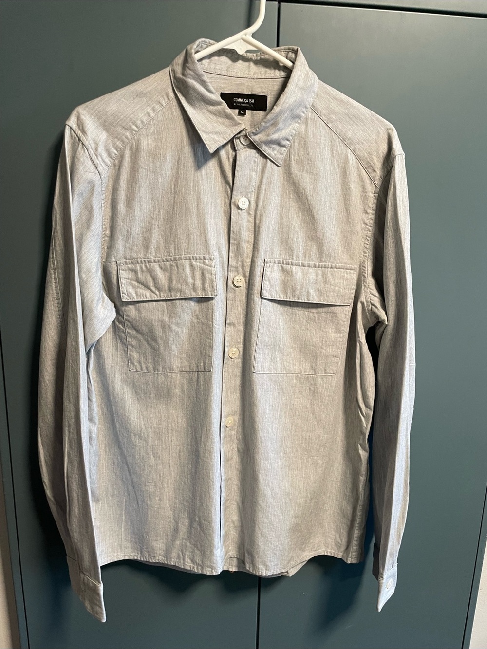 Comme Ça Ism Light Gray Button-Front Shirt